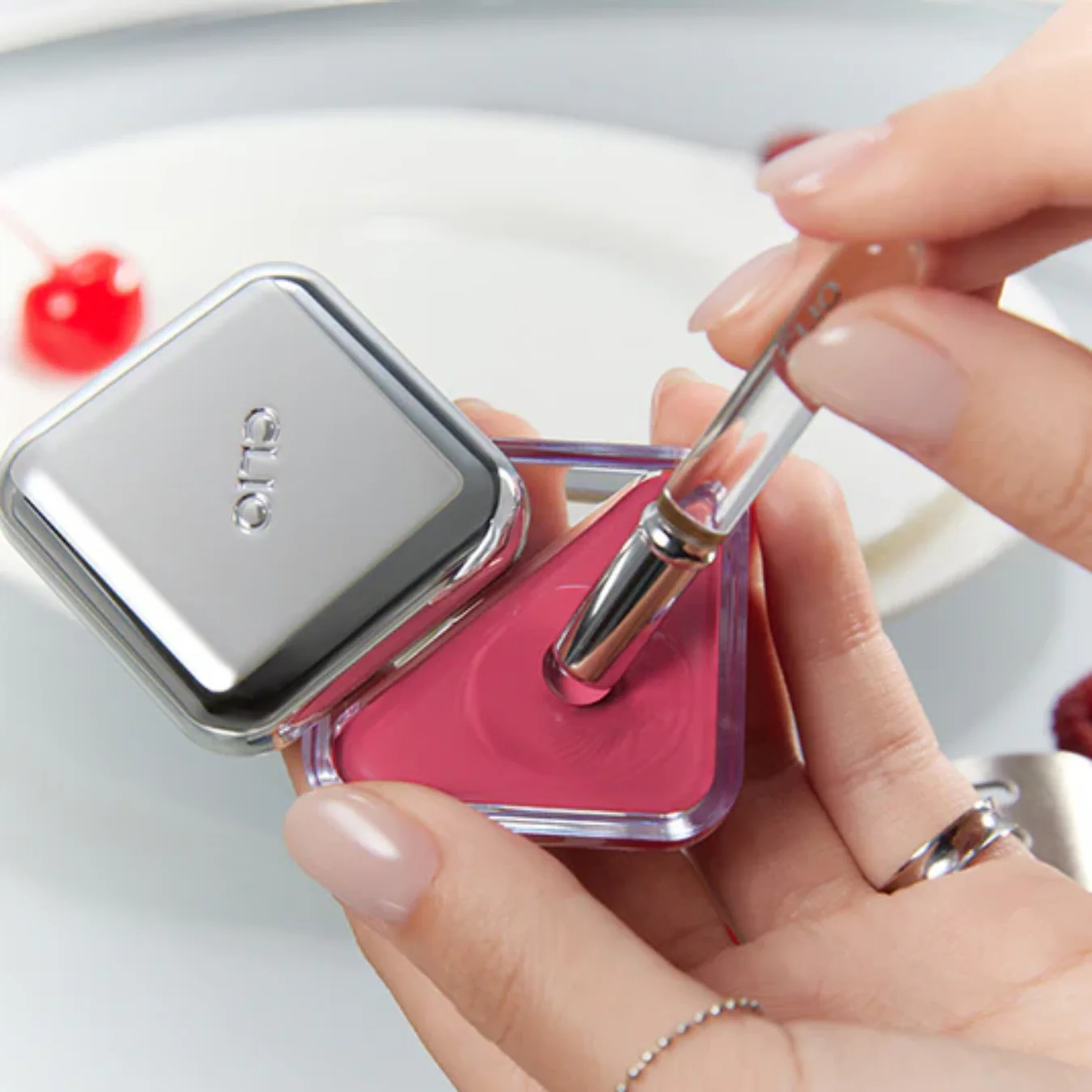 Baby Taptap Lip Brush - Image 3