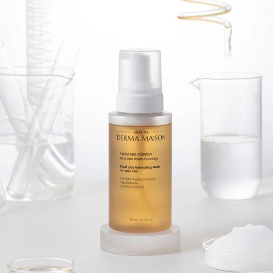 Moisture Chiffon Foam Cleanser [300ml] - Image 3