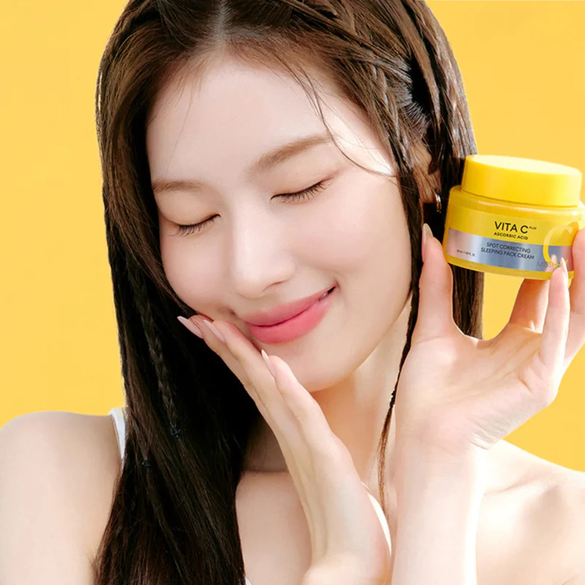 Vita C Plus Spot Correcting Sleeping Mask Pack Cream 50ml - Image 2